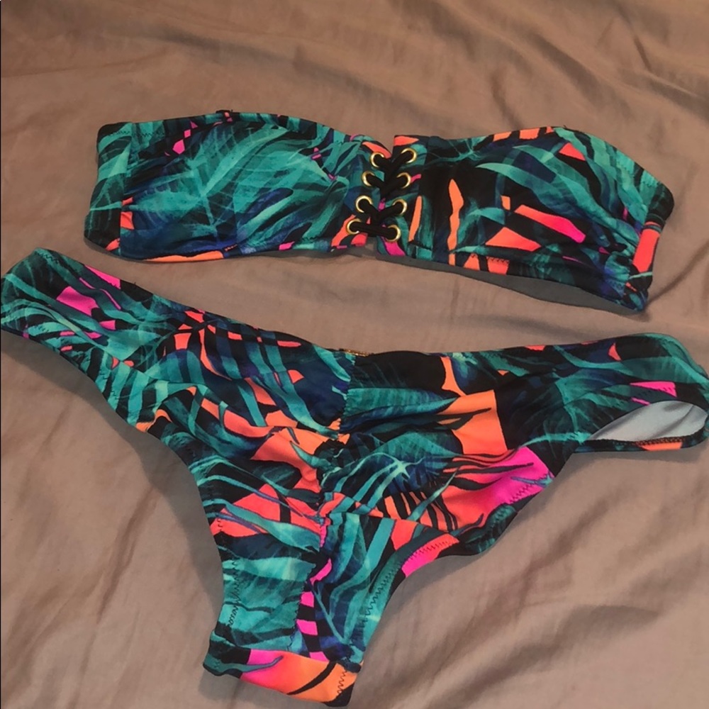 Vs pink bikini